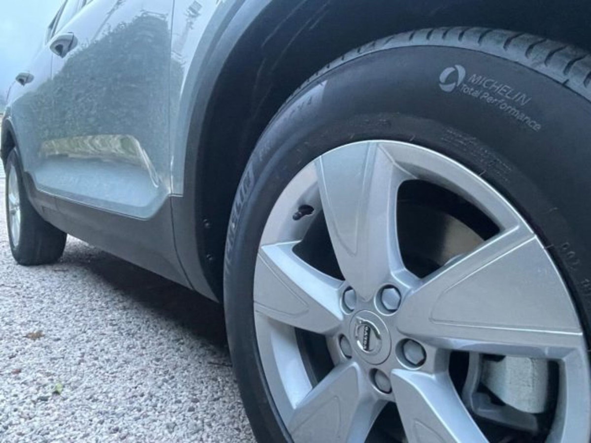Volvo XC40 B3 automatico Essential (8)