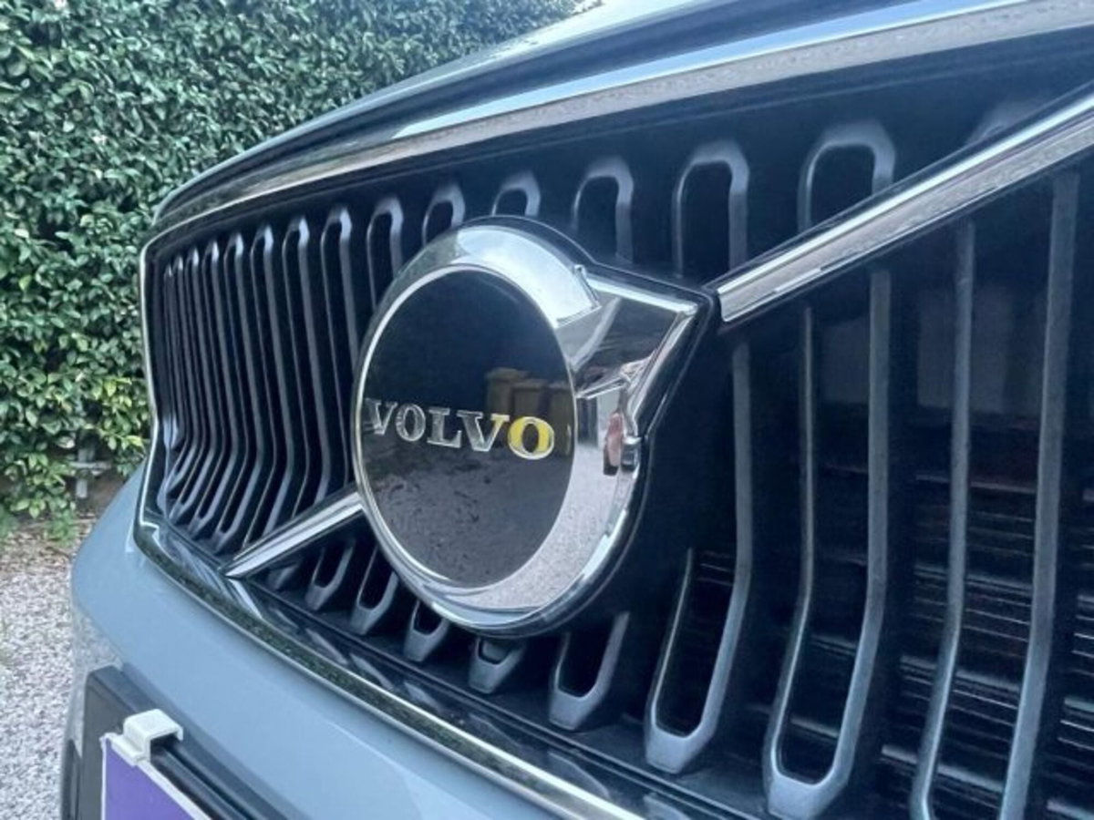 Volvo XC40 B3 automatico Essential (9)