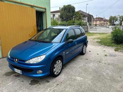 Peugeot 206 SW 16V Sweet Years usata