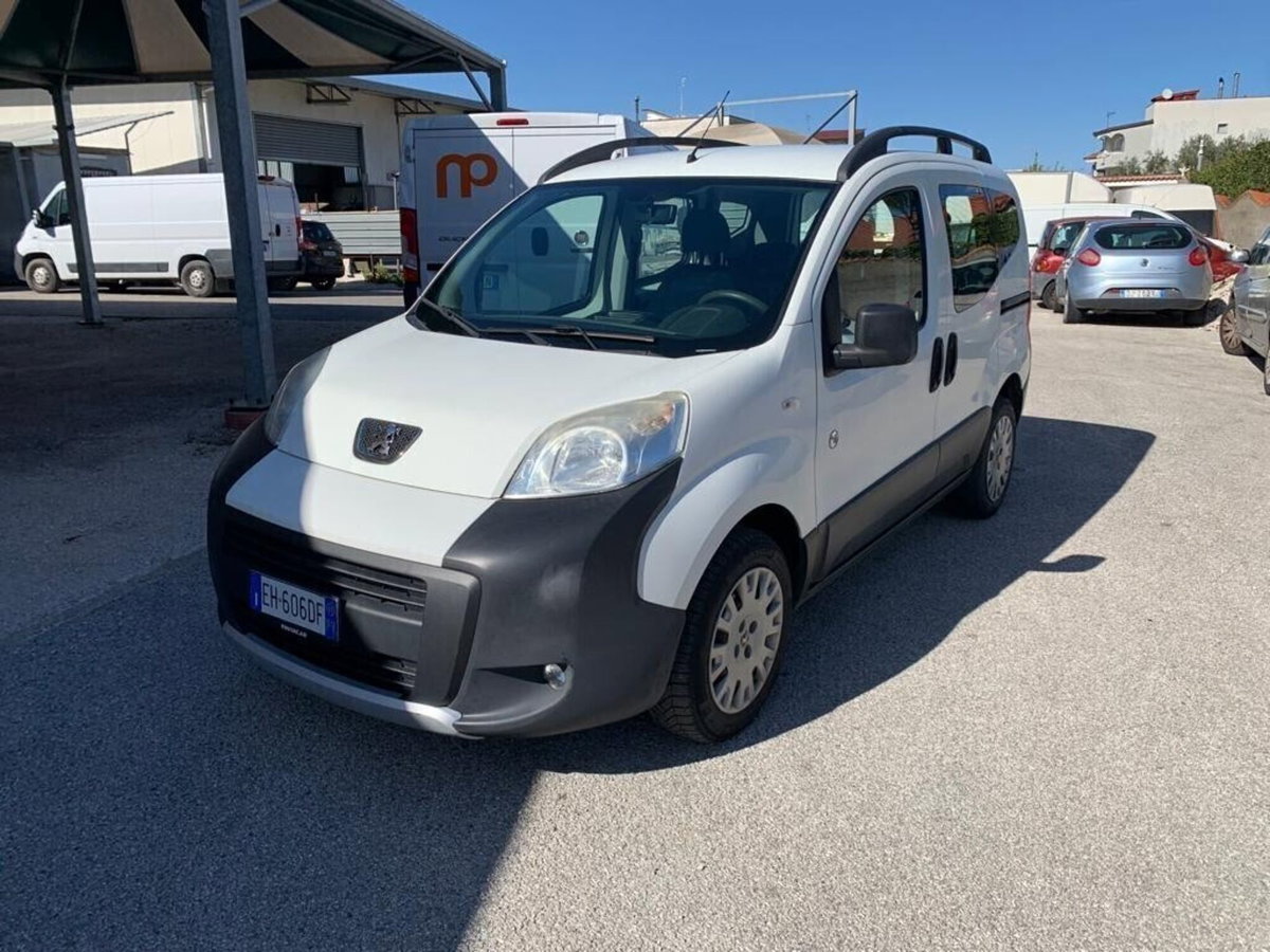 Peugeot Bipper 1.3 HDi 75 FAP Stop&Start Outdoor (2)
