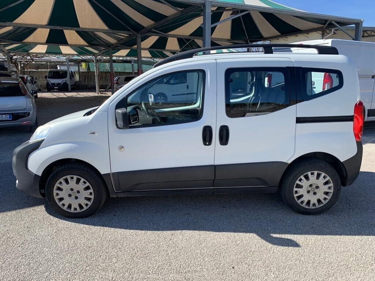 Peugeot Bipper 1.3 HDi 75 FAP Stop&Start Outdoor (3)