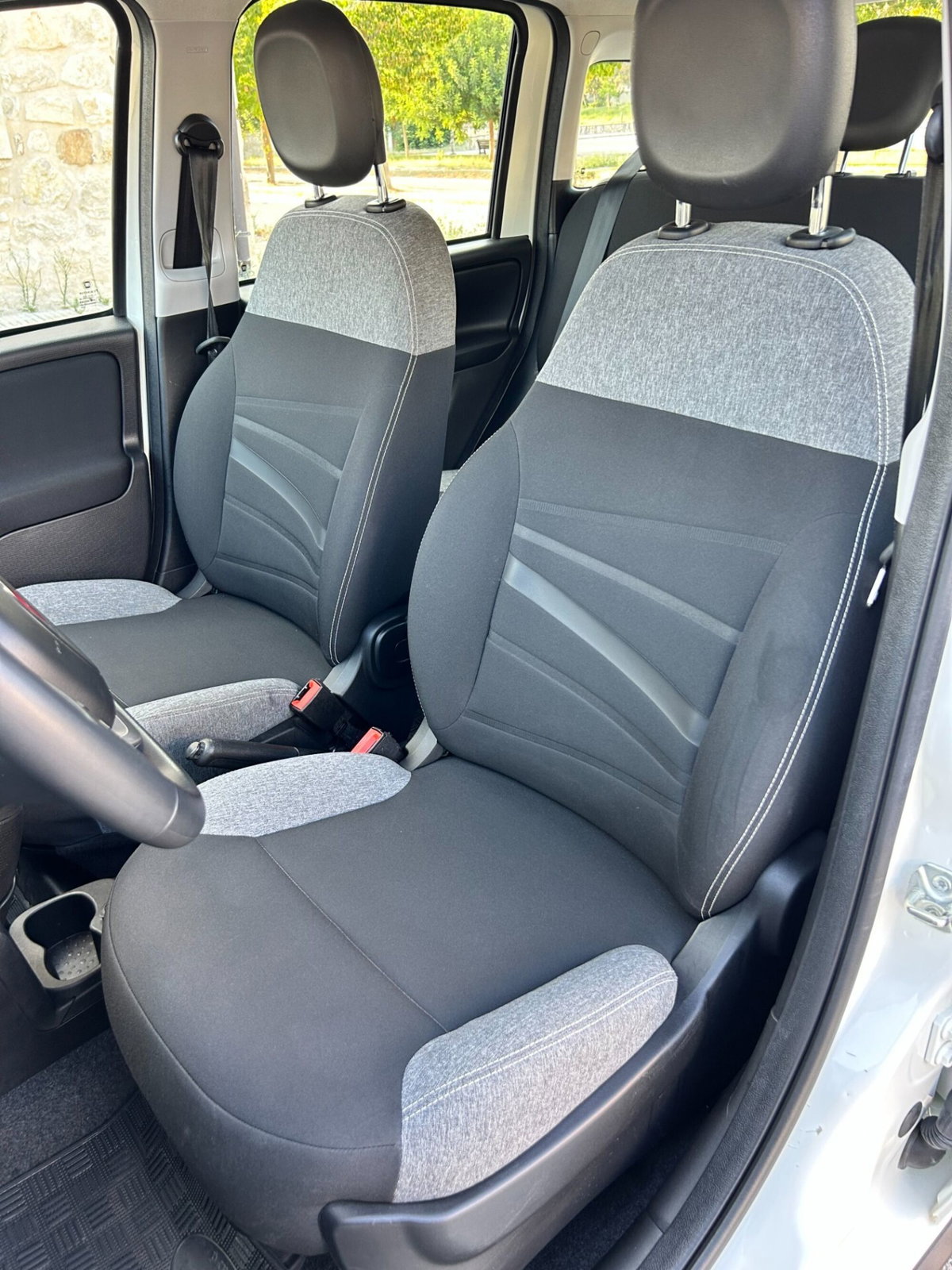 Fiat Panda 1.0 FireFly S&S Hybrid City Cross (10)