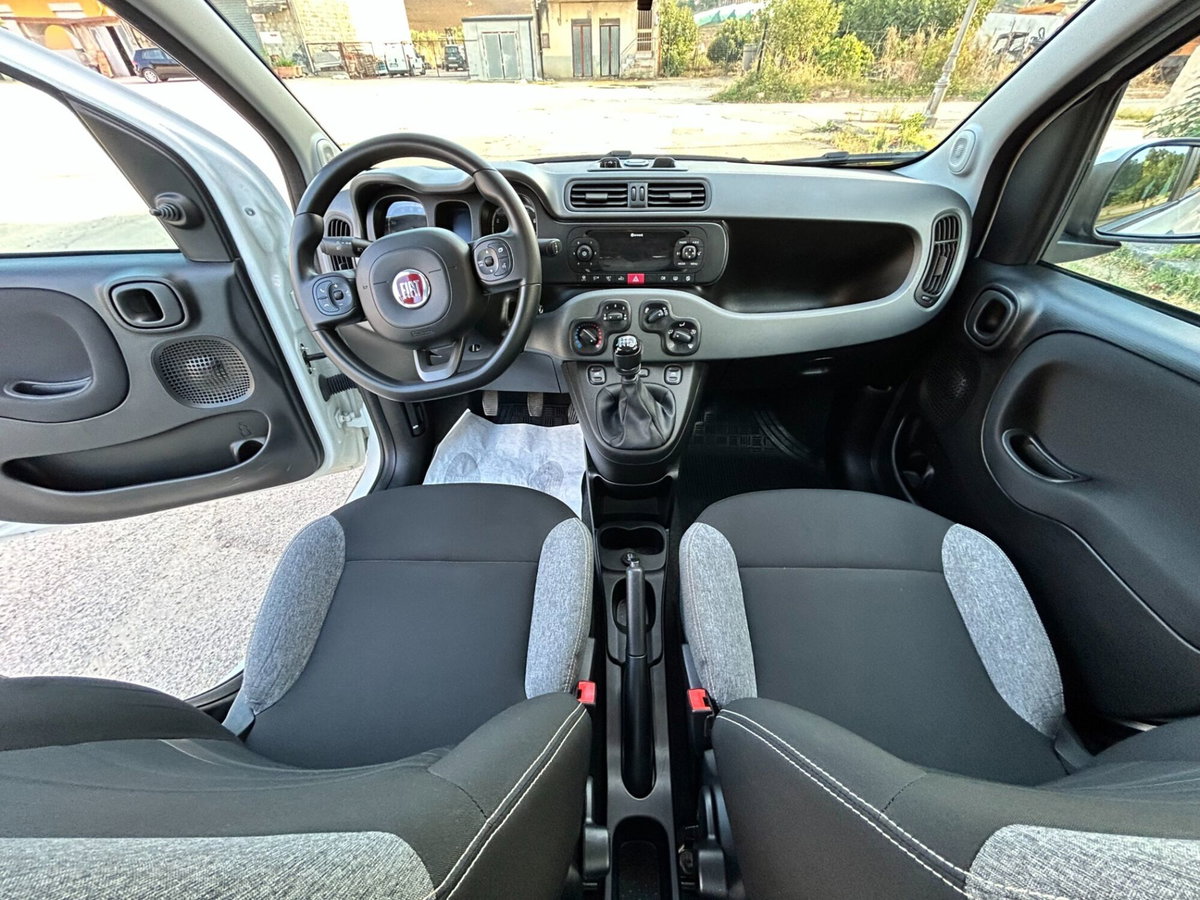 Fiat Panda 1.0 FireFly S&S Hybrid City Cross (11)