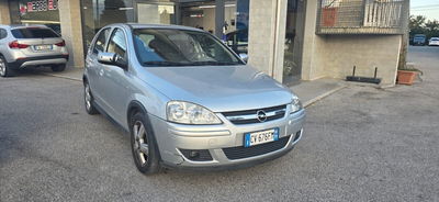 Opel Corsa 1.2i 16V cat 5 porte Cosmo usata