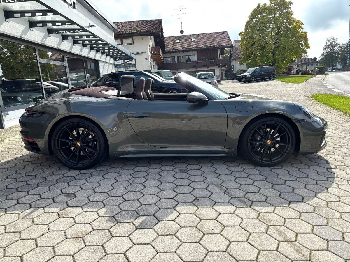 Porsche 911 Cabrio Cabrio 3.0 Carrera auto (5)