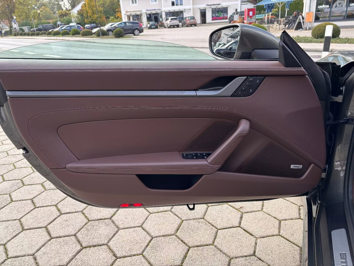 Porsche 911 Cabrio Cabrio 3.0 Carrera auto (8)