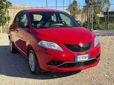 Lancia Ypsilon 1.2 69 CV 5 porte Platinum usata