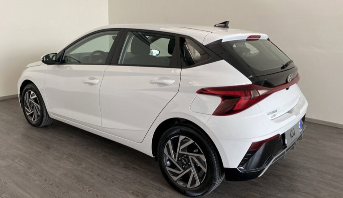 Hyundai i20 1.2 MPI MT GPL ConnectLine (2)