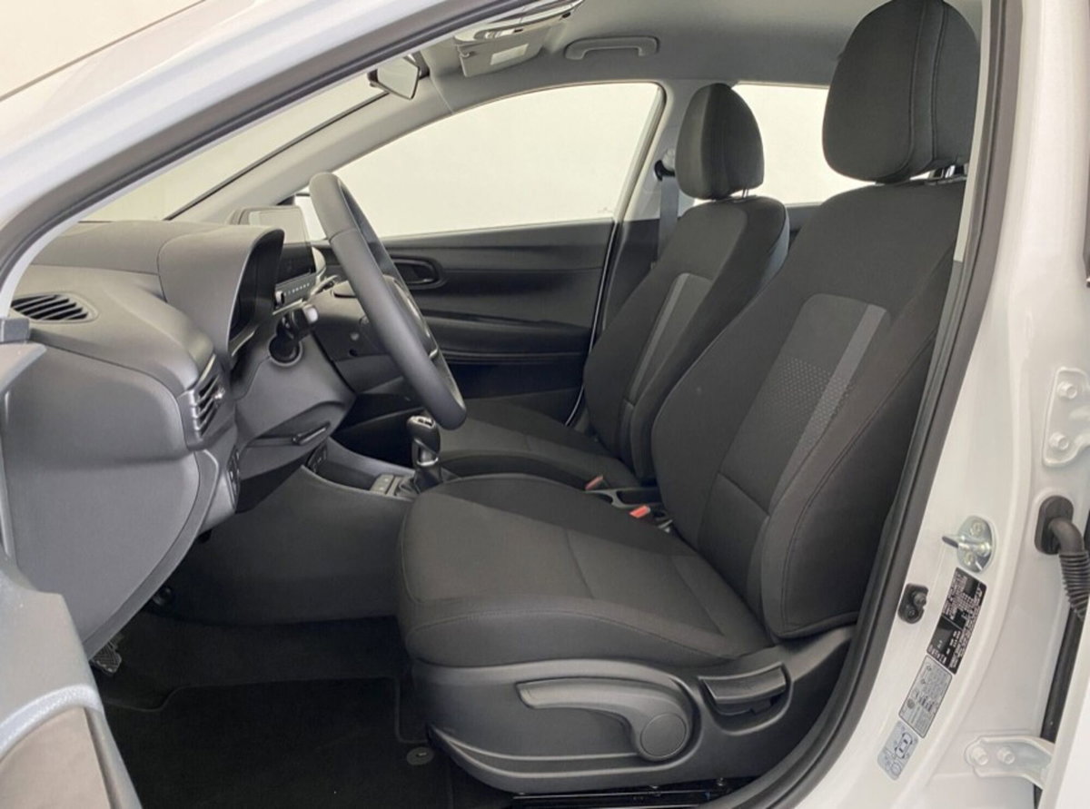 Hyundai i20 1.2 MPI MT GPL ConnectLine (7)