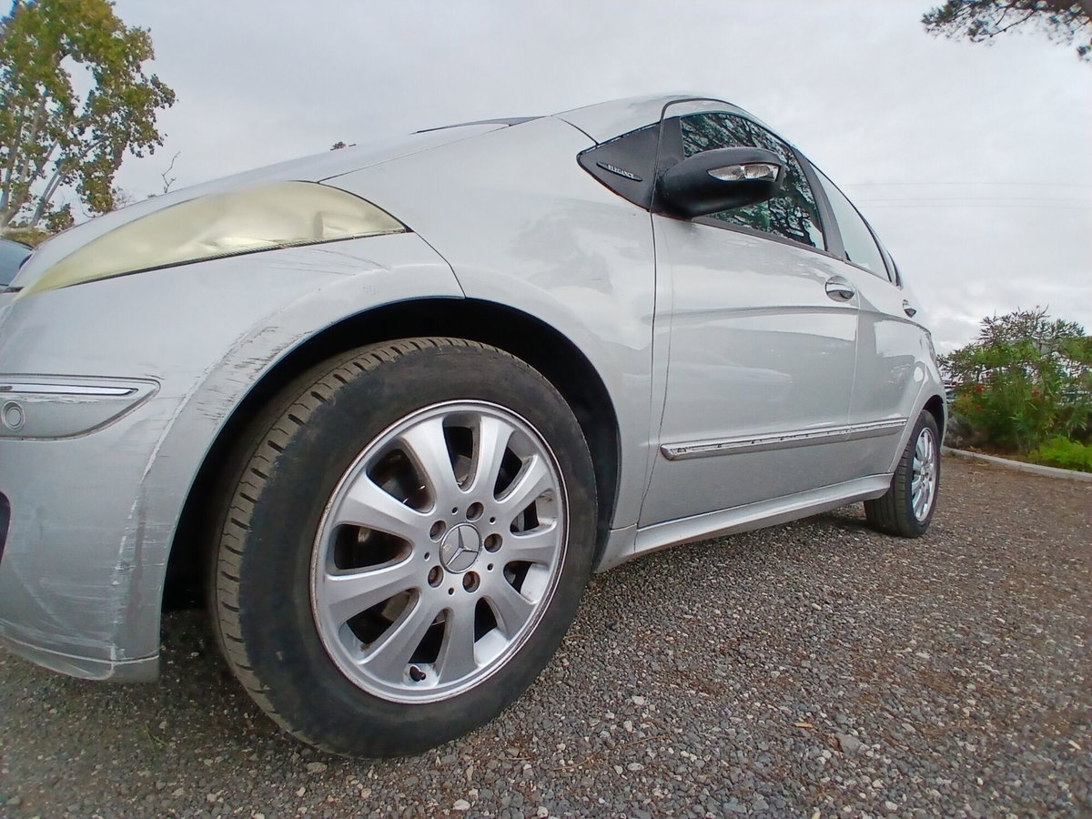 Mercedes-Benz Classe A 180 CDI Coupé Avantgarde (9)