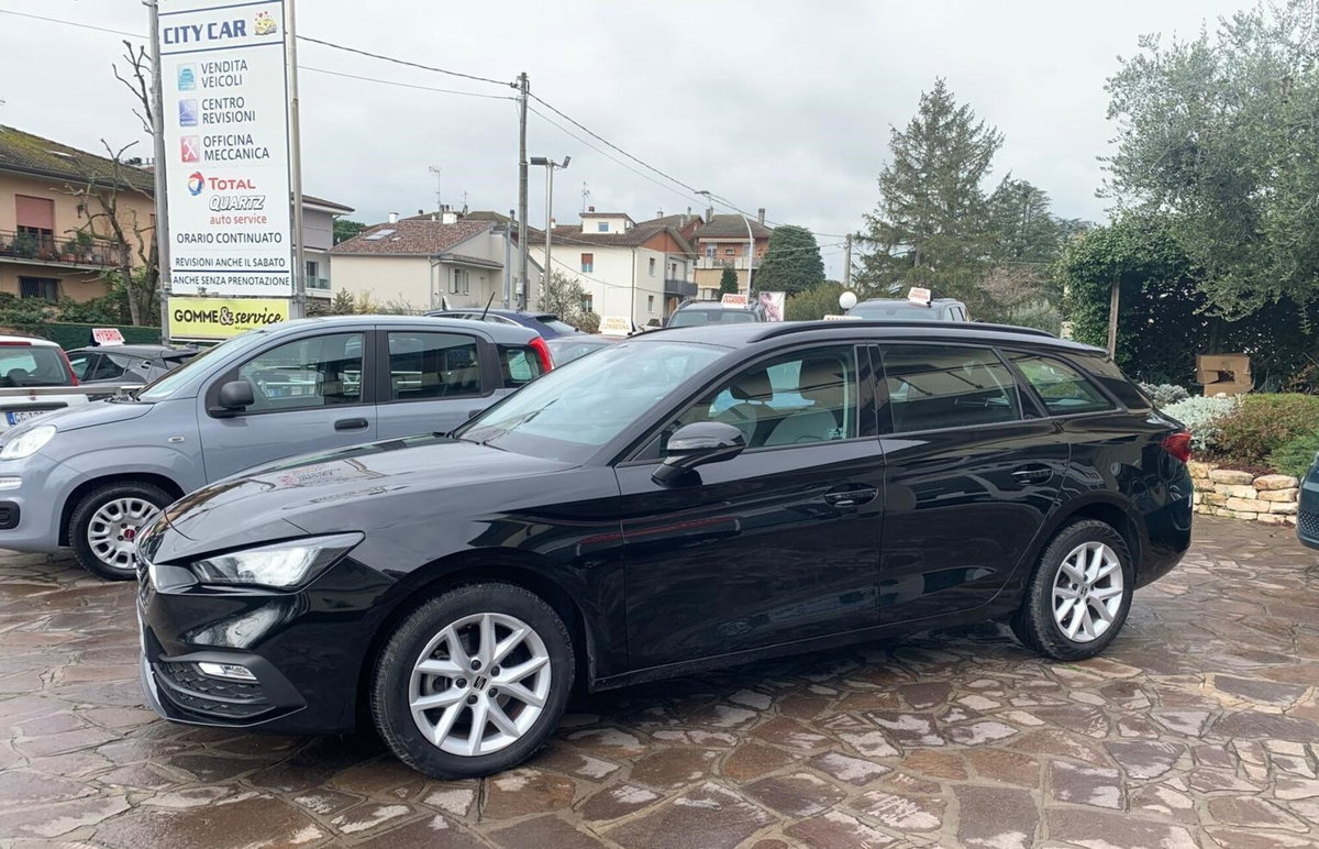 SEAT Leon ST Sportstourer 1.0 tsi Style 110cv (5)