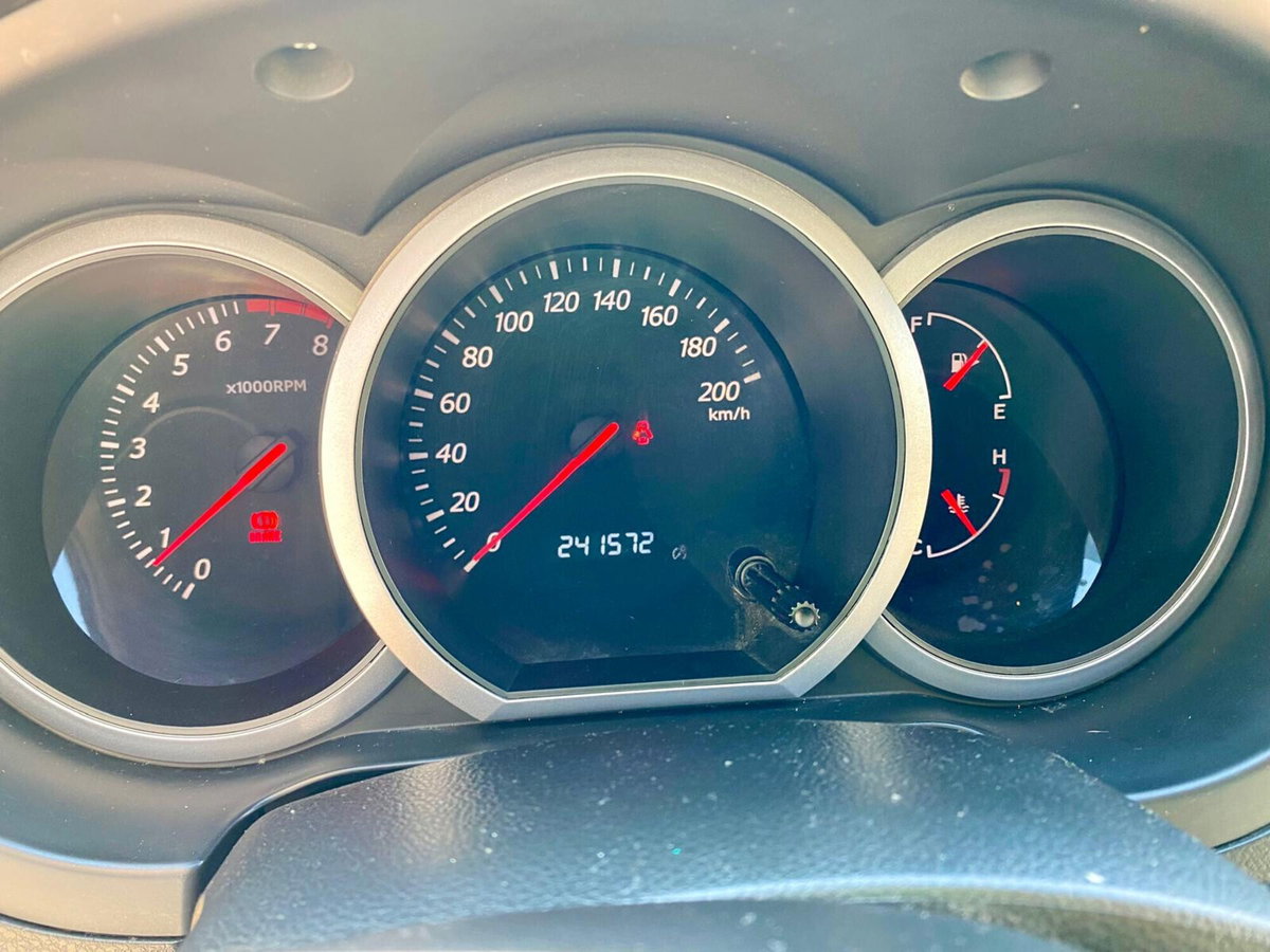 Suzuki Grand Vitara 2.0 16V 5 porte (5)
