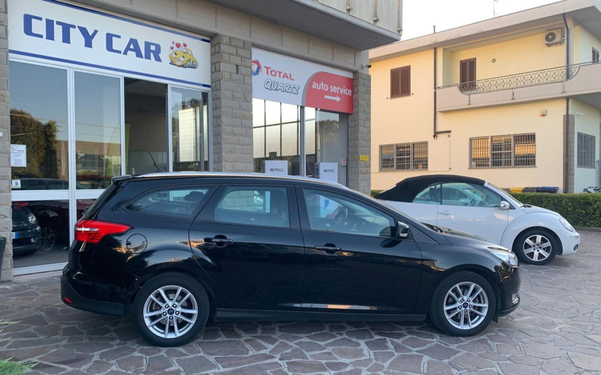 Ford Focus Station Wagon 1.5 TDCi 120 CV Start&Stop SW Plus (3)