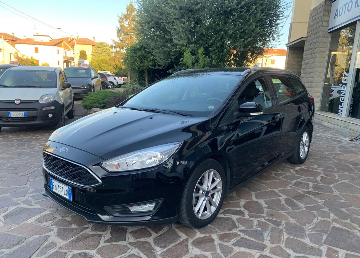 Ford Focus Station Wagon 1.5 TDCi 120 CV Start&Stop SW Plus (5)
