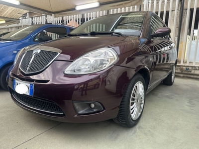 Lancia Ypsilon 1.2 Argento usata