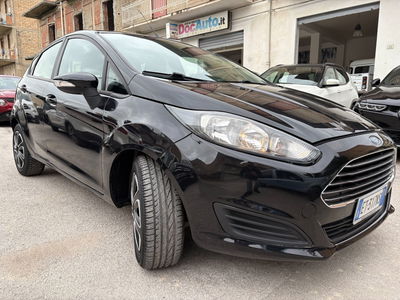 Ford Fiesta 1.4 5 porte Bz.- GPL Titanium usata