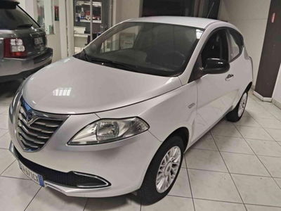 Lancia Ypsilon 0.9 TwinAir 85 CV 5 porte Metano Ecochic Elle