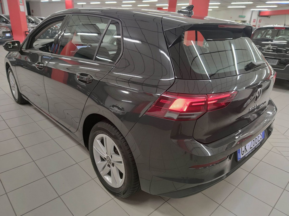 Volkswagen Golf 1.0 TSI EVO Life (6)