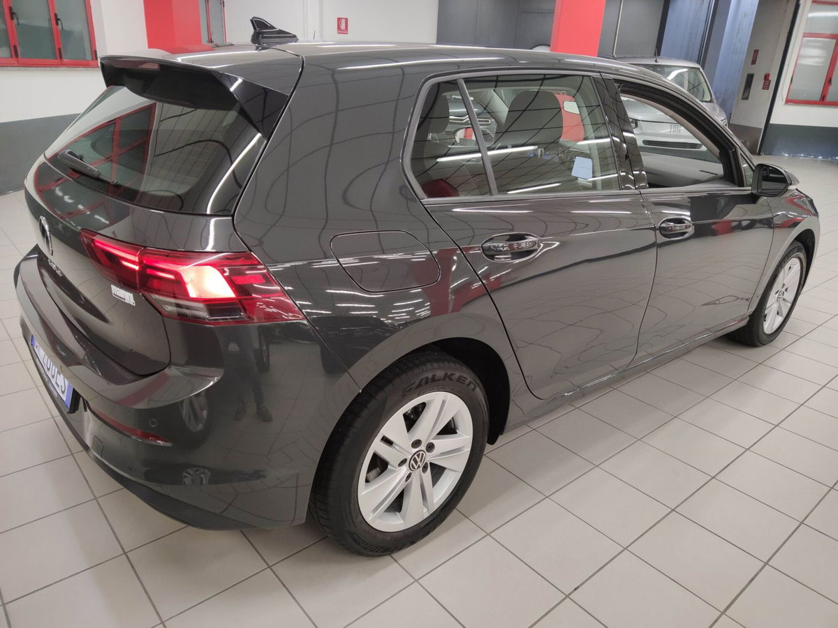 Volkswagen Golf 1.0 TSI EVO Life (4)