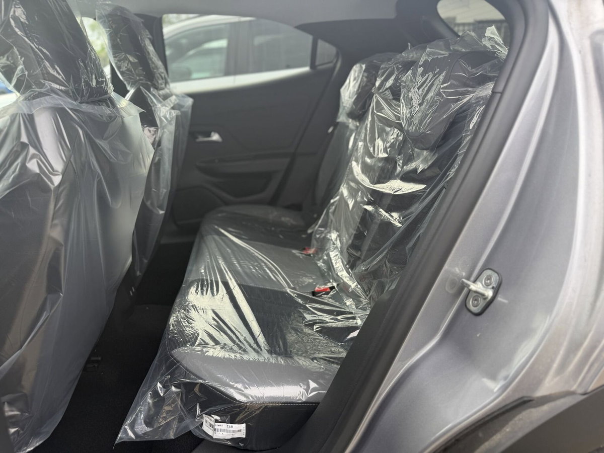 Opel Mokka 1.2 Turbo Edition (8)