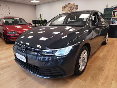Volkswagen Golf 1.0 eTSI EVO DSG Life usata
