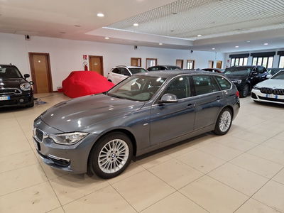 BMW Serie 3 Touring 320d  Luxury usata