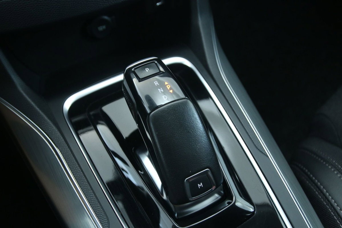 Peugeot 308 BlueHDi 130 S&S EAT8 Allure Pack (15)