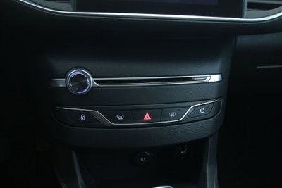Peugeot 308 BlueHDi 130 S&S EAT8 Allure Pack (19)