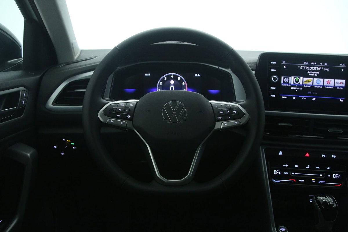 Volkswagen T-Roc 1.0 tsi Edition 115cv (10)