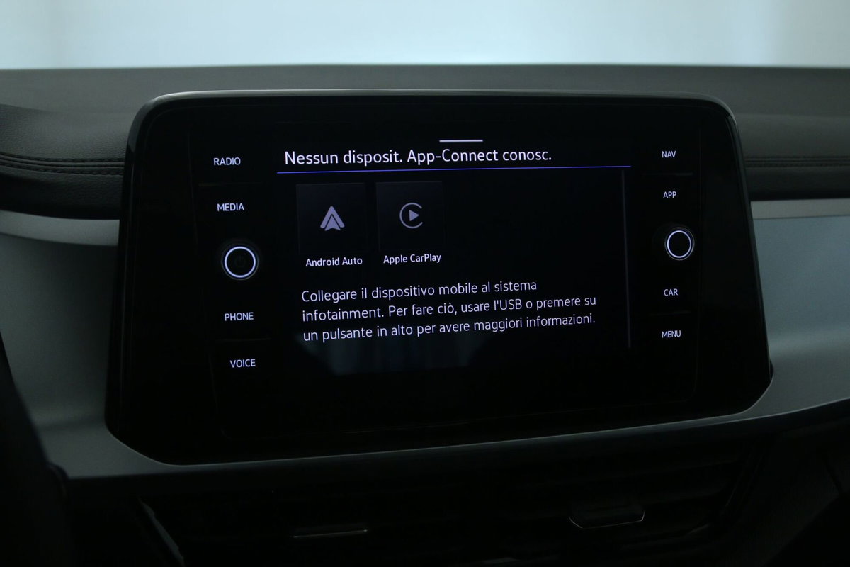 Volkswagen T-Roc 1.0 tsi Edition 115cv (13)