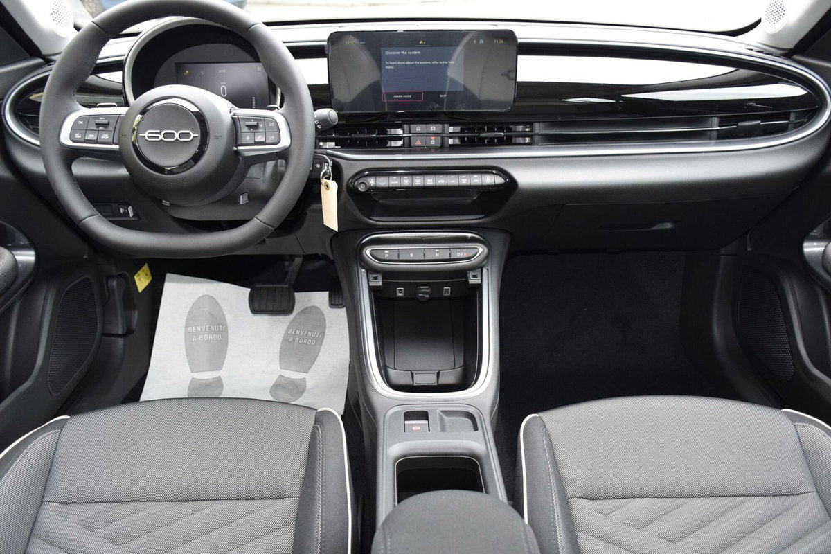 Fiat 600 1.2 hybrid Icon 145cv auto (14)
