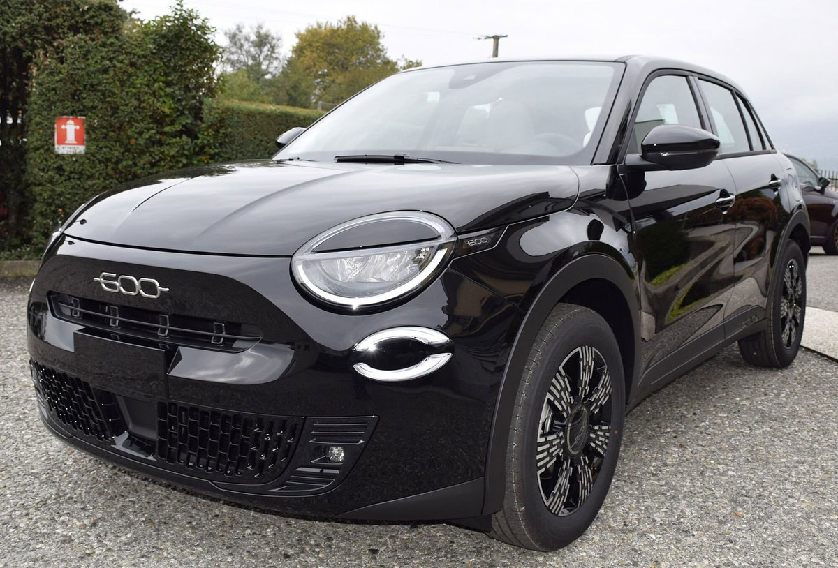 Fiat 600 1.2 hybrid Icon 145cv auto (2)