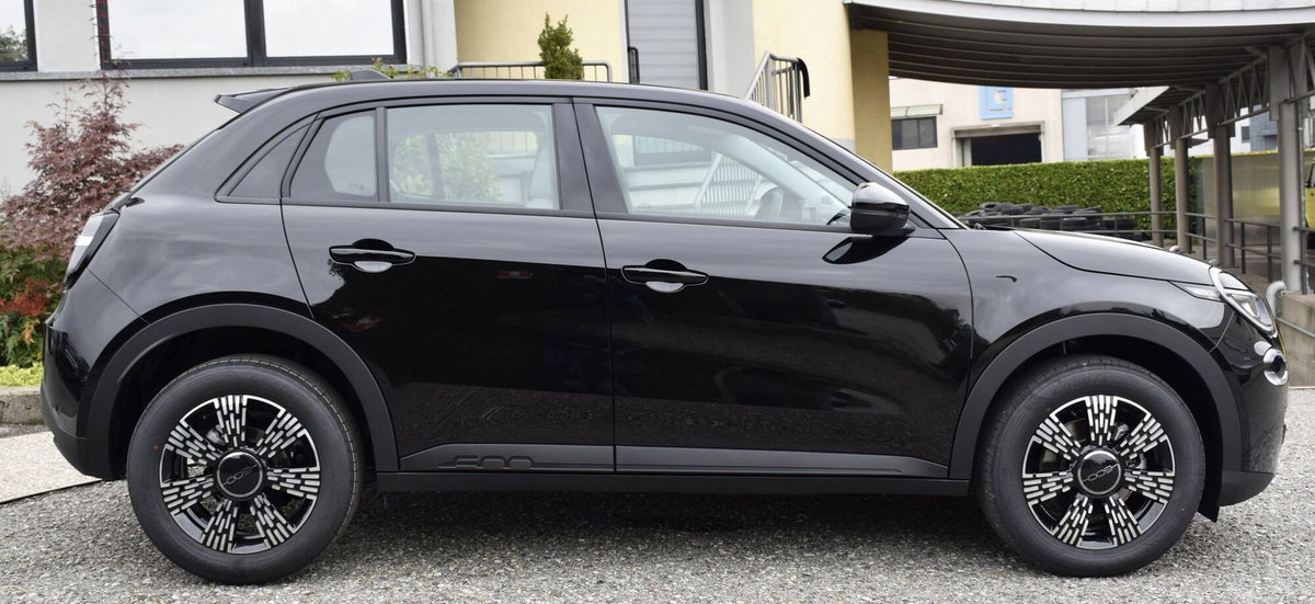 Fiat 600 1.2 hybrid Icon 145cv auto (5)