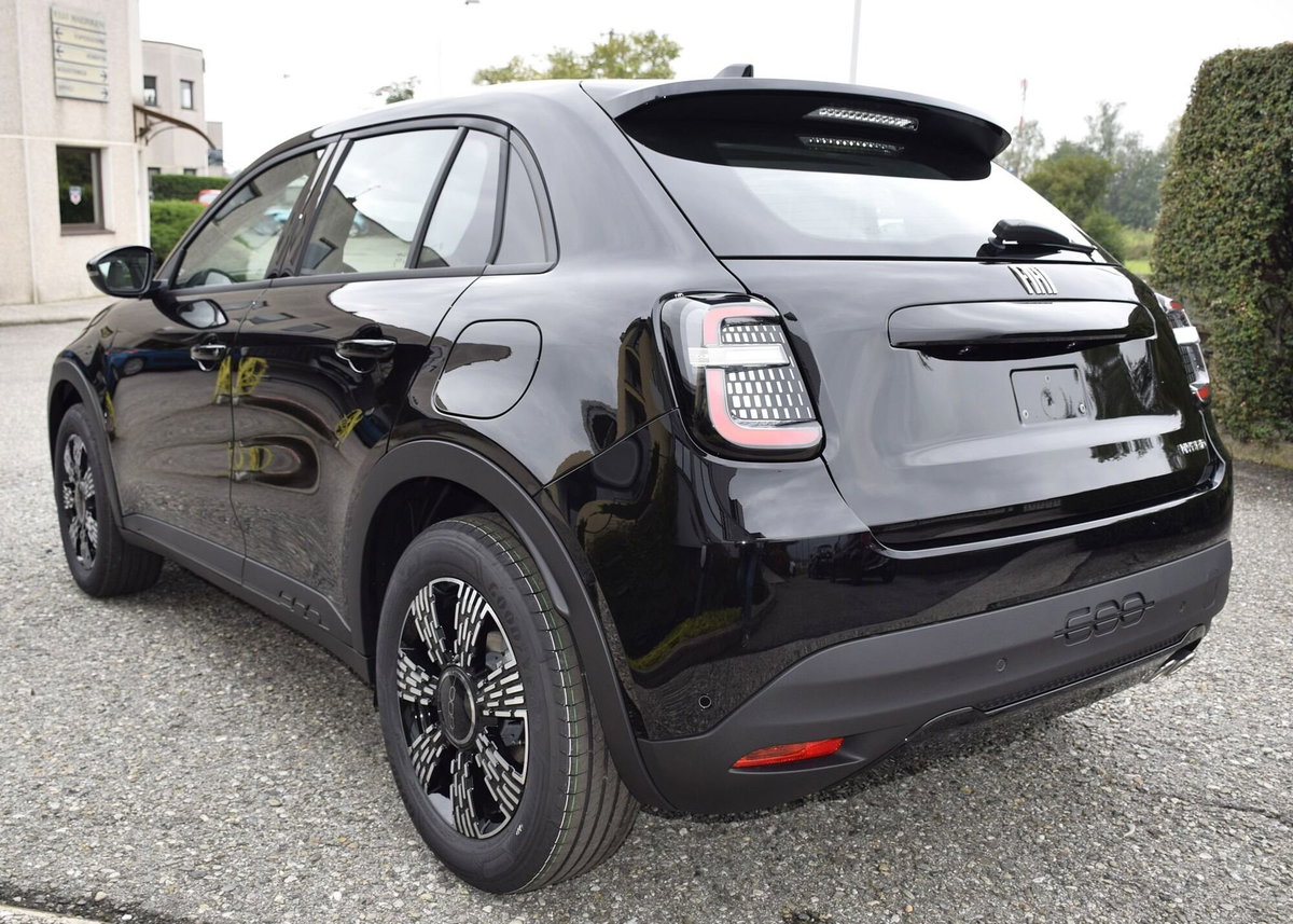 Fiat 600 1.2 hybrid Icon 145cv auto (8)