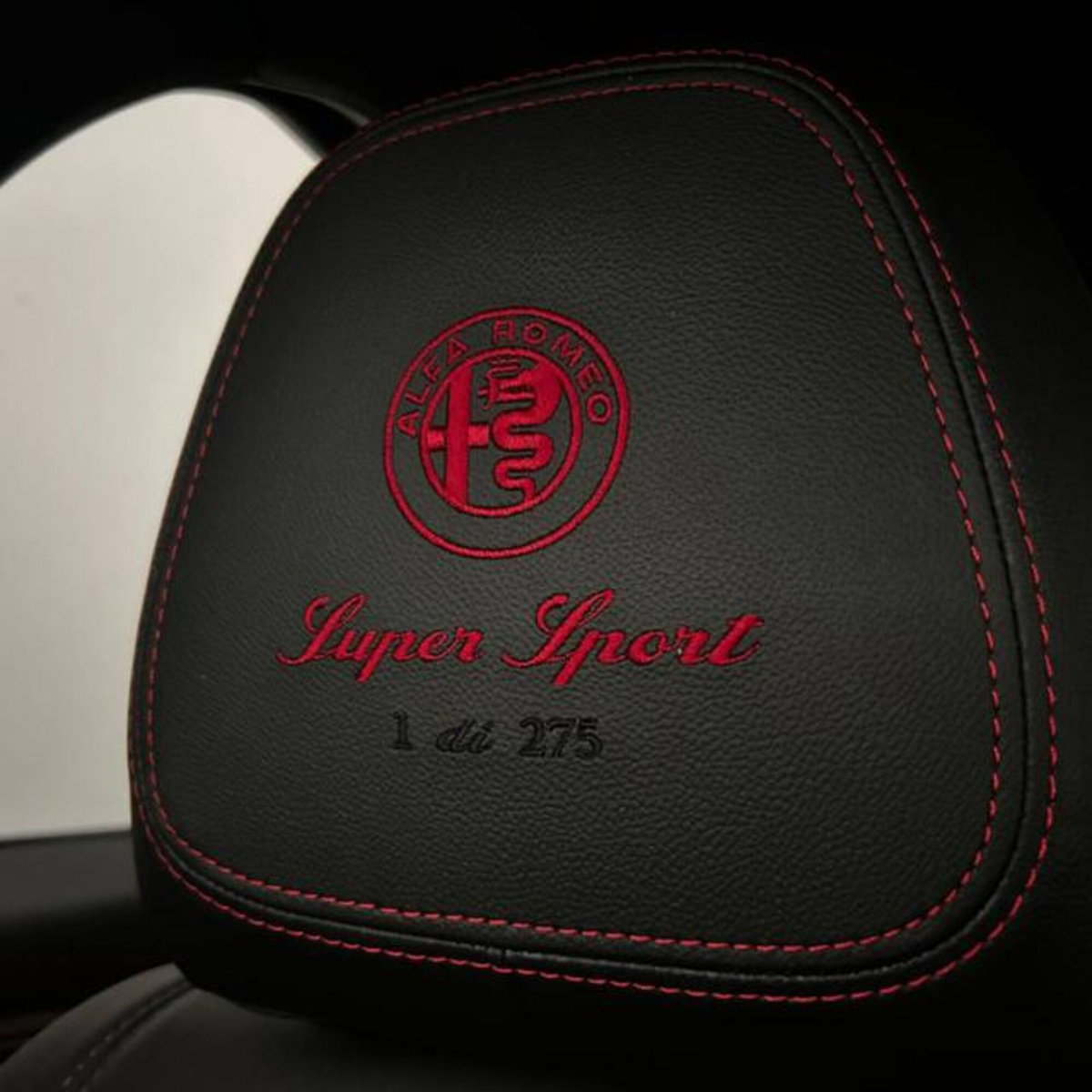 Alfa Romeo Giulia 2.9 V6 Quadrifoglio Super Sport 520cv auto (9)