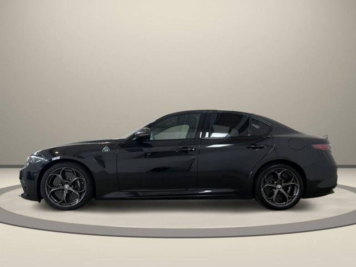 Alfa Romeo Giulia 2.9 V6 Quadrifoglio Super Sport 520cv auto (3)