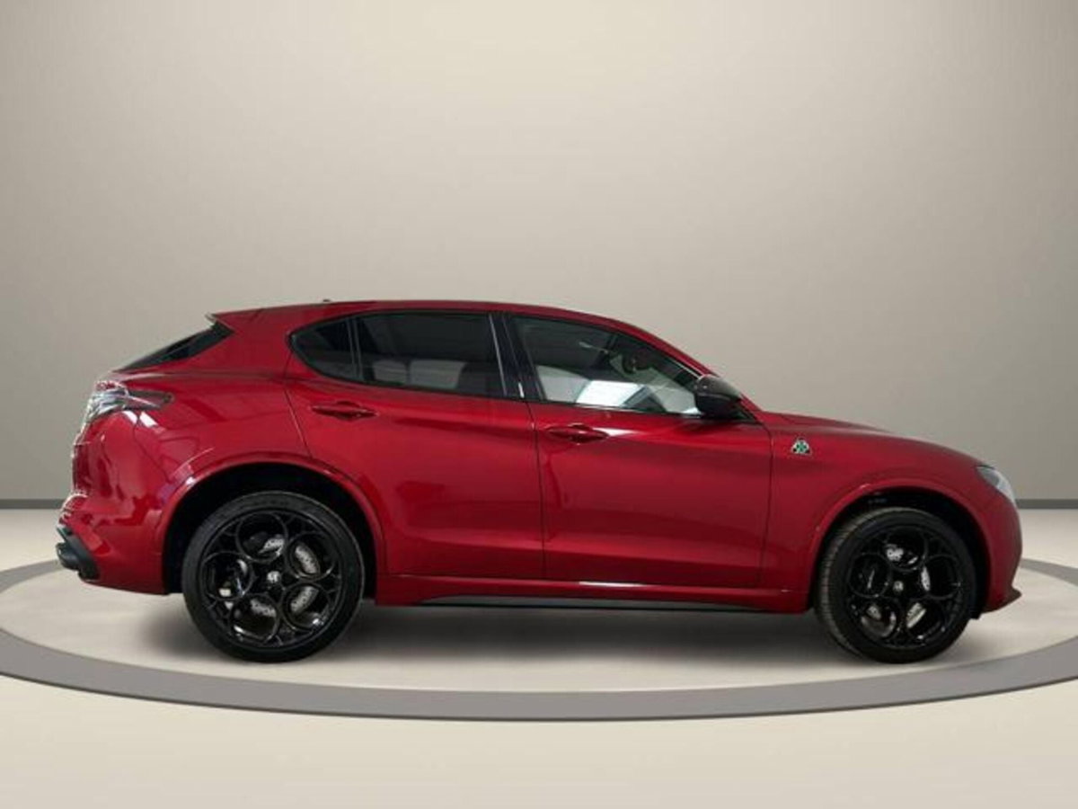 Alfa Romeo Stelvio 2.9 V6 Quadrifoglio Super Sport Q4 520cv auto (3)