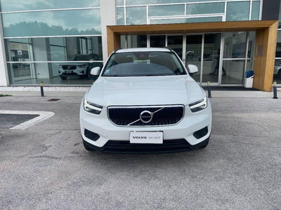 Volvo XC40 T2 Momentum Core usata
