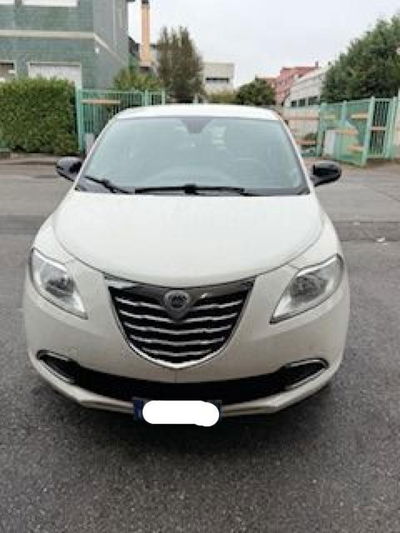 Lancia Y 16V cat DoDo usata