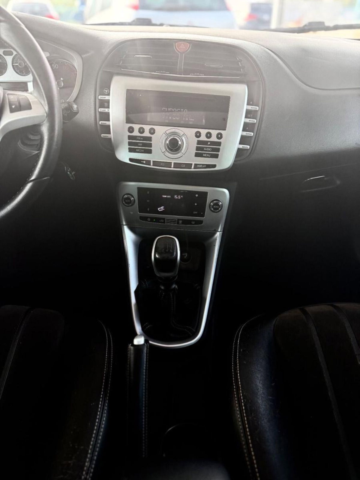 Lancia Delta 1.4 T-Jet 150 CV Platino (11)