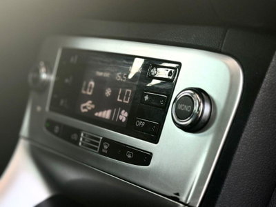 Lancia Delta 1.4 T-Jet 150 CV Platino (13)