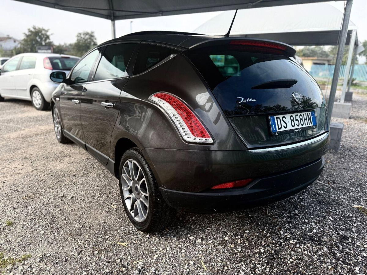 Lancia Delta 1.4 T-Jet 150 CV Platino (5)