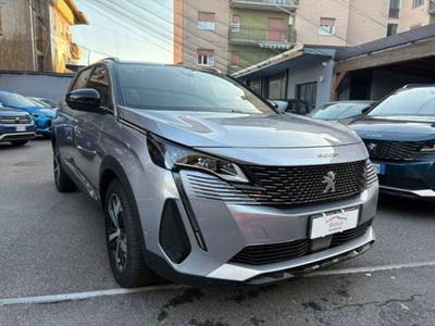 Peugeot 5008 1.2 hybrid 48V GT 136cv e-dcs 6 usata