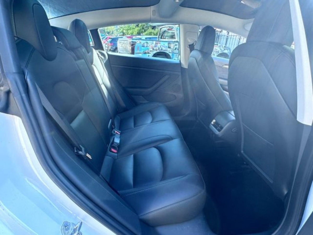 Tesla Model 3 Model 3 Long Range Dual Motor AWD (10)