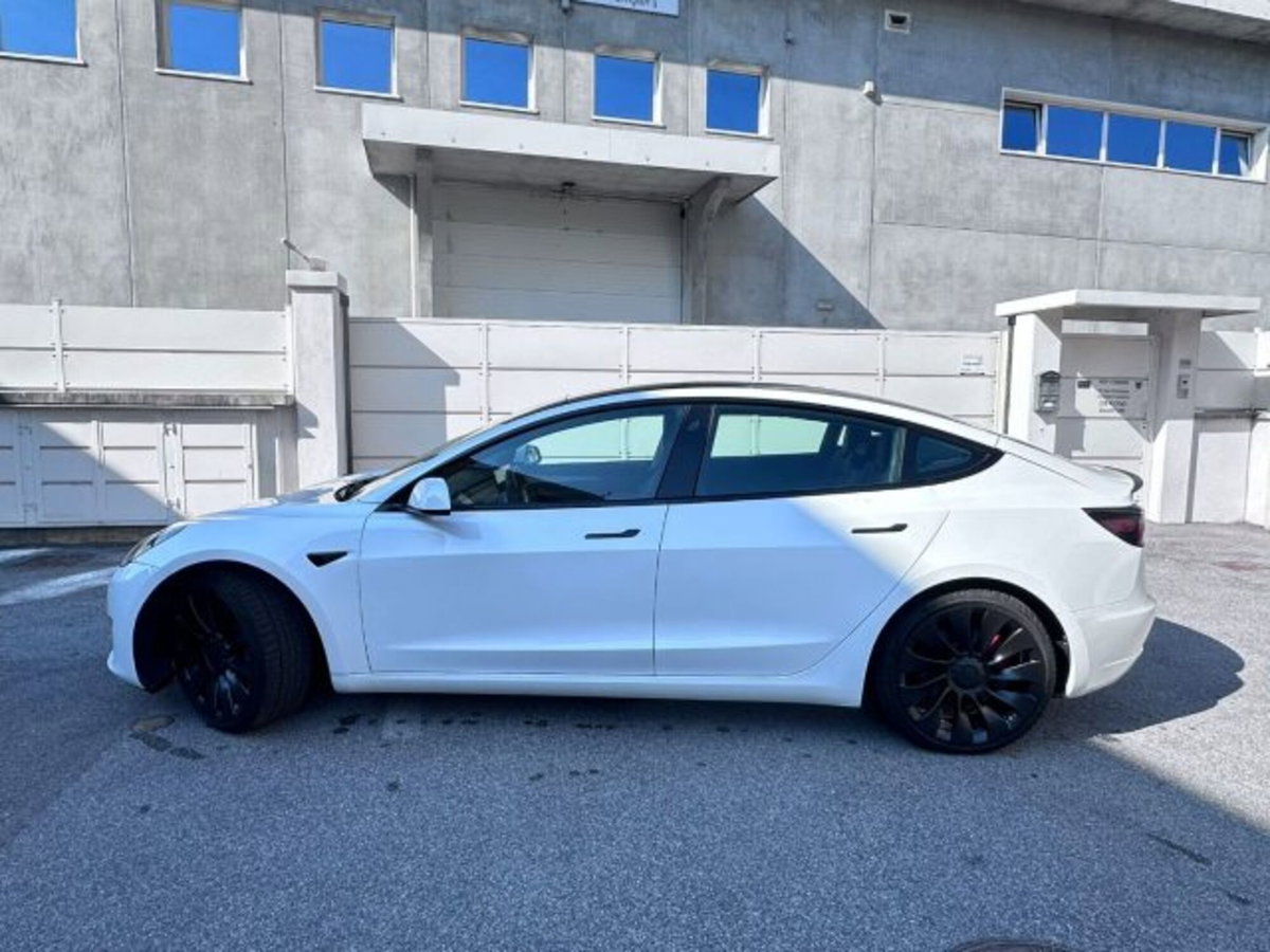 Tesla Model 3 Model 3 Long Range Dual Motor AWD (2)