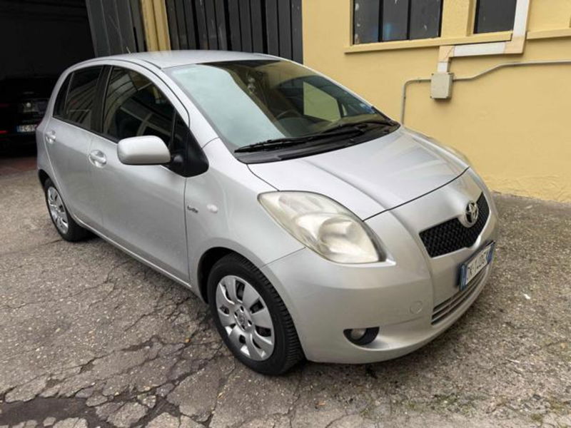 Toyota Yaris 1.D-4D 5 porte Sol