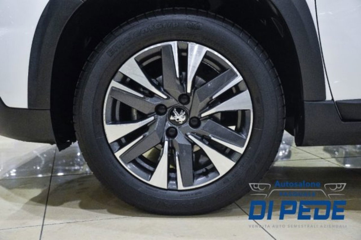 Peugeot 2008 BlueHDi 100 S&S Allure (10)