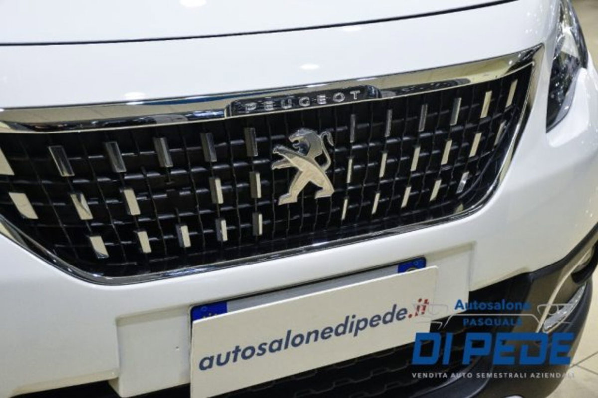 Peugeot 2008 BlueHDi 100 S&S Allure (8)
