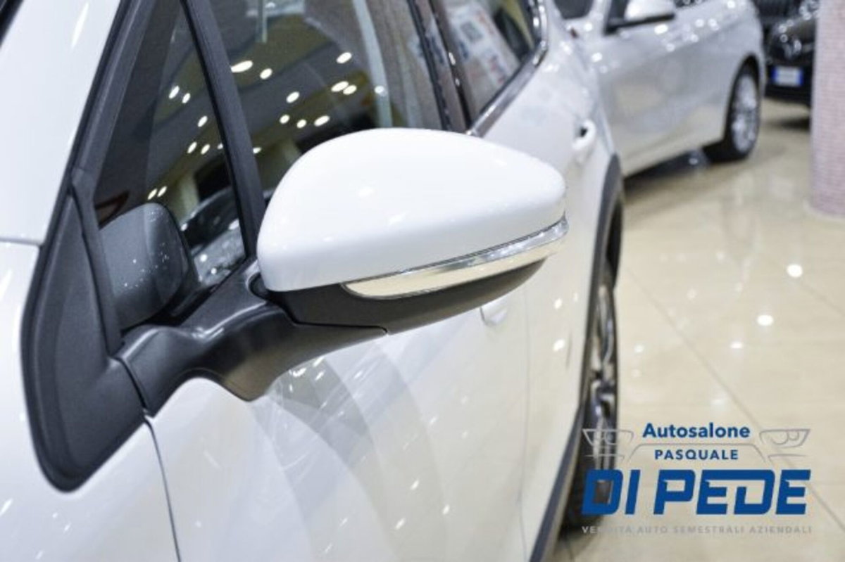 Peugeot 2008 BlueHDi 100 S&S Allure (9)