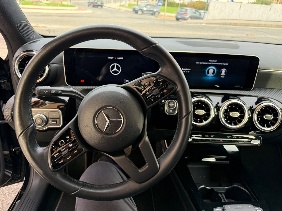 Mercedes-Benz Classe A 180 d Automatic Business (14)